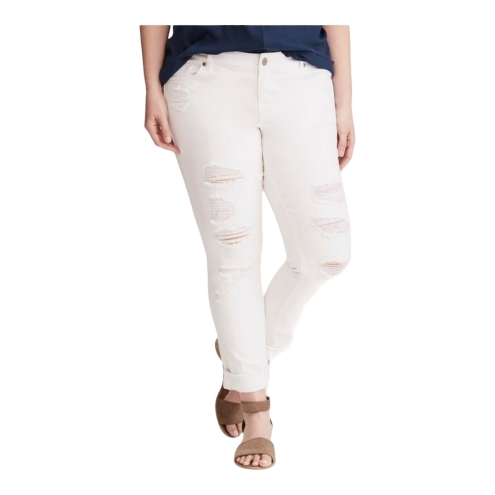 Torrid White Crop Boyfriend Vintage Stretch Distressed Raw Hem Jeans Size 22W